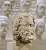 Notre-Dame de Paris. Sculture gotiche dalla grande cattedrale