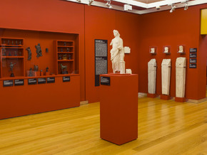 mostra La Scandalosa e la Magnifica. 300 anni di ricerche su Industria e sul culto di Iside in Piemonte
