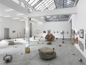 mostra Darren Bader. (@mined_oud) - Darren Bader