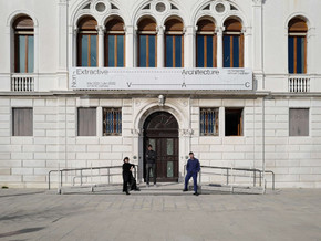 mostra Non-Extractive Architecture: Progettare senza estinguere