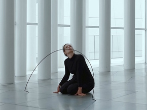 Agnieszka Mastalerz. The Props Assist the House