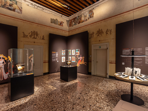 mostra CERAMICHE E NUVOLE. Cosa le antiche ceramiche greche raccontano di noi