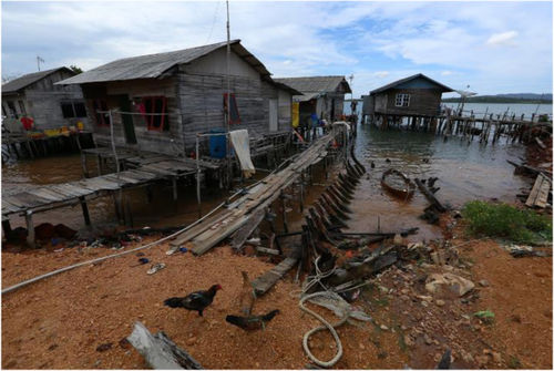 &copy; Zai Kuning. A typical house, rumah laut (stilt house). Mantang Island, Riau, 2016<br />