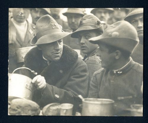 Gabriele va alla guerra 1915-20. D’annunzio soldato, dal maggio radioso al natale di sangue
