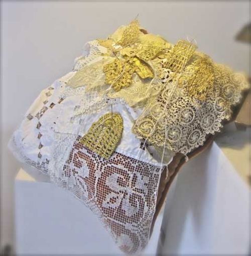 Flora Viale. Frammenti sacri, Museo del Merletto, Burano