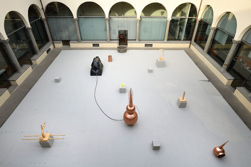 <span>Namsal Siedlecki. </span><span><em>Endo</em>, </span><span>Installation View, 2023. Courtesy Museo Novecento, Firenze and the Artist I Ph. Michele Alberto Sereni</span>
