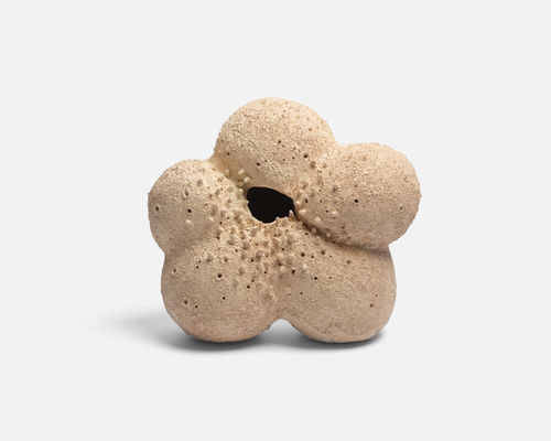 Barbara De Ponti, Clay Time Code. Globorotalia Puncticulata S4, 2016, argille azzurre, Ø 40 cm. I Ph. Giulio Boem 