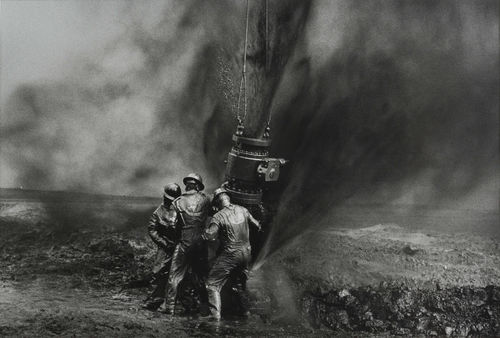 Sebastião Salgado, Pozzo petrolifero, Burhan, Kuwait 