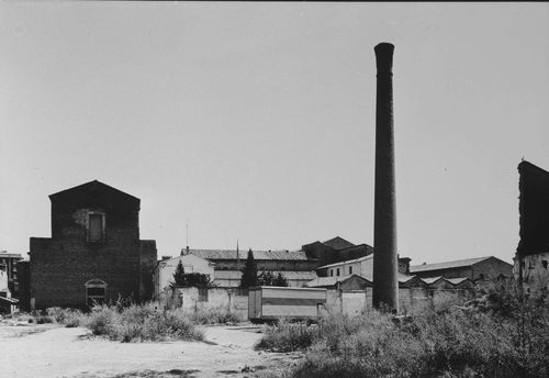 Paolo Monti, Forlì Chiesa e Convento di San Domenico. Veduta generale. Piazza Guido da Montefeltro, ca. 1971. Forlì, Biblioteca civica “A. Saffi”, Fondo Monti, inv. 4826