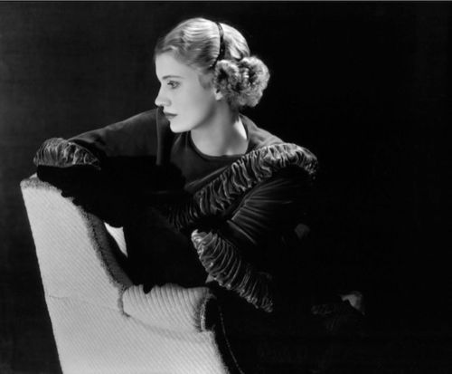 Lee Miller, Self portrait with headband, New York, USA, 1932