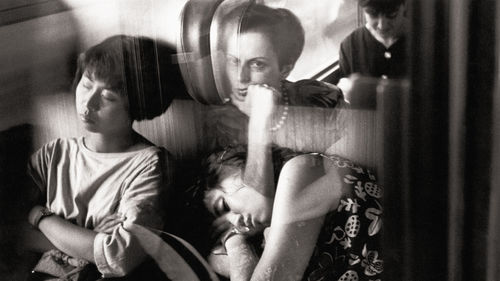 Gianni Berengo Gardin, Treno Roma-Milano, 1991. Courtesy Fondazione Forma per la fotografia, Milano 
