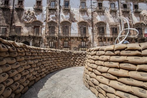 Gianfranco Meggiato, La spirale della vita, Piazza Bologni, Palermo, installazione