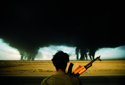 L’incendio dei pozzi petroliferi.  Abadan, Iran, 1980