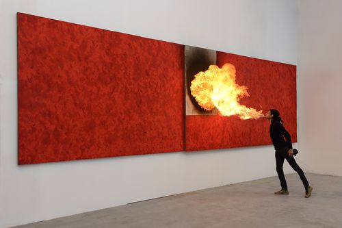 Pier Paolo Calzolari, Mangiafuoco, 1979. Collezione privata