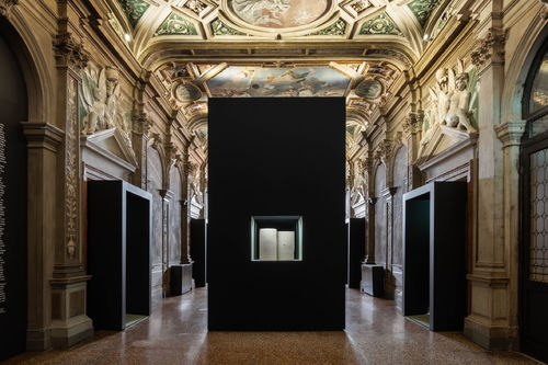 <em>Human Brains: It Begins with an Idea</em>, Fondazione Prada Venezia I Foto: Marco Cappelletti<br />