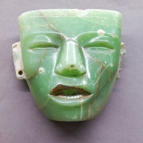 Maschera in onice verde, cultura Teotihuacàn, Messico, Museo deegli Argenti