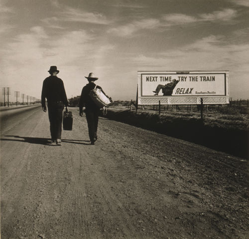 Dorothea Lange, Toward Los Angeles, California, 1937. Farm Security Administration, Office of War Information Photograph Collection, Library of Congress Prints and Photographs Division Washington, D.C., USA