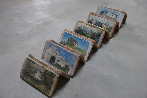 Marta Allegri, Saluti da cavarzere, 2009-2016, decalcomanie su mattoni, cm. 23x84x11