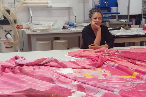 Mariana Castillo Deball, backstage in laboratorio