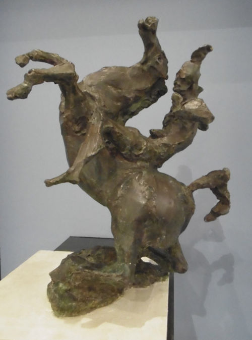 Lucio Fontana, <em>Un cavaliere (cavallo e cavaliere)</em>, 1952, Gesso, 50 x 32.2 x41 cm,Veneranda Fabbrica del Duomo di Milano