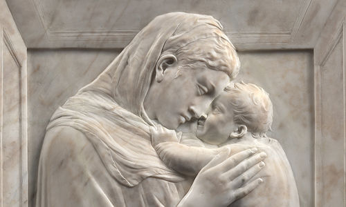 <div class="page" title="Page 8">
<div class="section">
<div class="layoutArea">
<div class="column"><span>Donatello,&nbsp;</span><em>Madonna col Bambino&nbsp;(Madonna Pazzi</em><span><em>)</em> dett., 1422 circa<br />&copy; Staatliche Museen, Skulpturensammlung und Museum für Byzantinische Kunst I Ph. Antje Voigt</span></div>
</div>
</div>
</div>
<br />