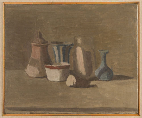 Giorgio Morandi, Natura morta, 1940 (V.259), olio su tela, 35 x 40 cm. Collezione Antonio e Matilde Catanese 