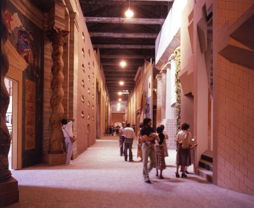 Thomas Gordon Smith,&nbsp;Thomas Gordon Smith,&nbsp;Hans Hollein,&nbsp;Massimo Scolari, I&deg;&nbsp;<span>Biennale di Architettura, 1980</span>