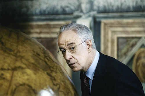 Toni Servillo in 'Viva la libertà' di Roberto Andò, 2013 I Ph. Lia Pasqualino