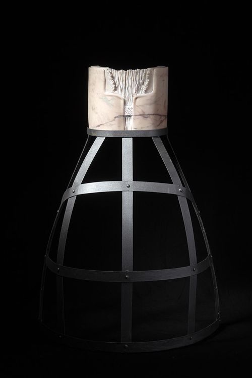 Margherita Serra, Corsetto rosa