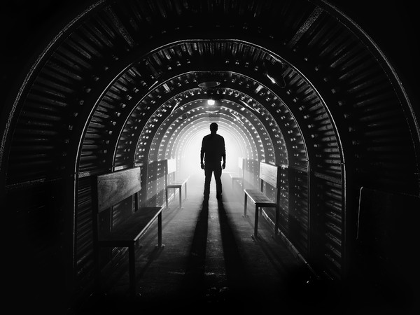 Daniel Sands, WW2 Air Raid Shelter, Europe, Finalista all'Historic Photographer of the Year 2017 | Courtesy of Historic Photographer of the Year | © Daniel Sands