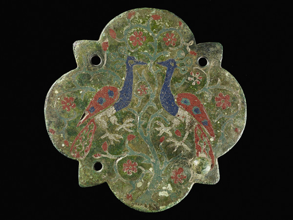 Enamel peacock decoration, Lid of a casket with peacock decoration, Enamel, gold, copper, Probably Sicily, c. 1250-1300 | © The Trustees of the British Museum