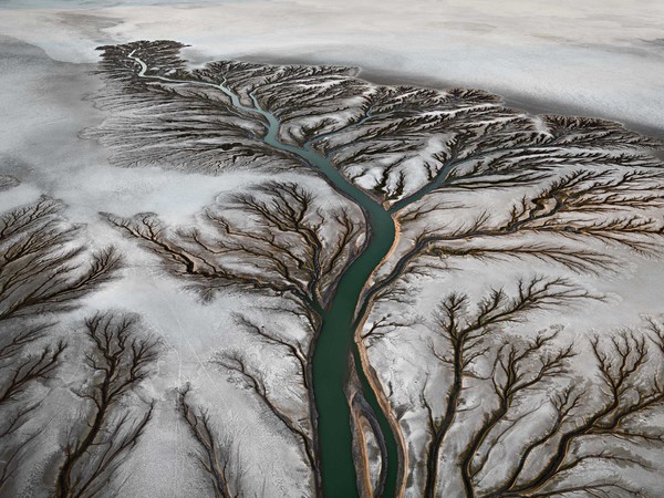 Edward Burtynsky, Delta del fiume Colorado n. 2. San Felipe, Bassa California, Messico 2011 © Edward Burtynsky / courtesy Admira, Milano