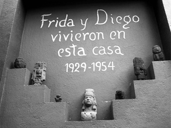 Frida Kahlo. Fotografie di Leo Matiz. ©Eva Alejandra Matiz and “The Leo Matiz Foundation”