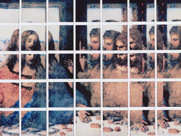 Maurizio Galimberti, CENACOLO IMPARZILE NO REALE, Pellicola istantanea Fuji Square | © Maurizio Galimberti
