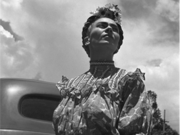 Frida Kahlo. Fotografie di Leo Matiz. ©Eva Alejandra Matiz and “The Leo Matiz Foundation”