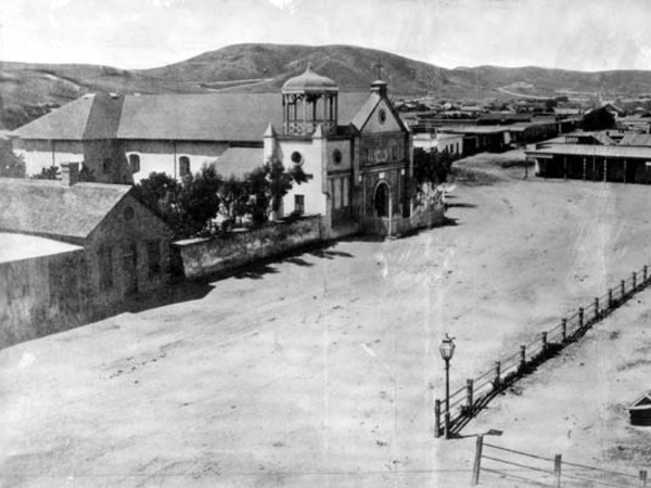 Los Angeles, Old city plaza, 1869