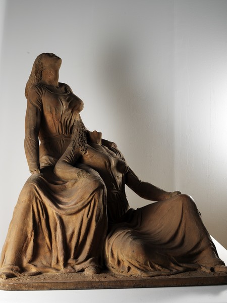 Arturo Martini, Il cielo (Le stelle), 1932 terra refrattaria, cm 170x160x130. Roma, Galleria Nazionale d’Arte Moderna