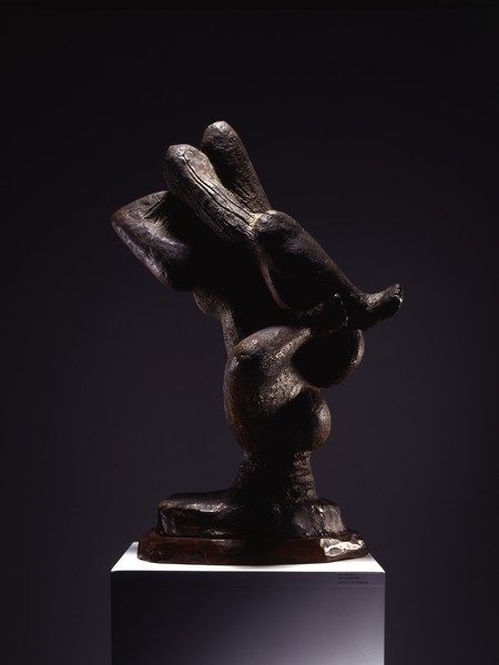 Arturo Martini, Nuotatrice che esce dall’acqua, 1943 c. gesso, cm 56x42x31 Collezione privata