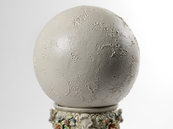Andrea Salvatori,  TuttiTappi #27, 2013, ceramica | Photo © Andrea Salvatori- Courtesy l'artista