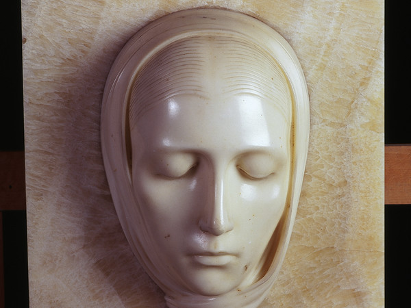 Adolfo Wildt, Vergine, Marmo, cm 36 x 30 x 15