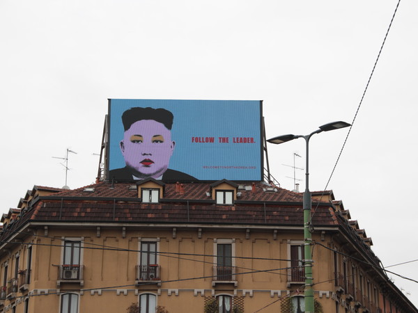 Max Papeschi, Follow the Leader, Via Farini, Milano, 2016, 