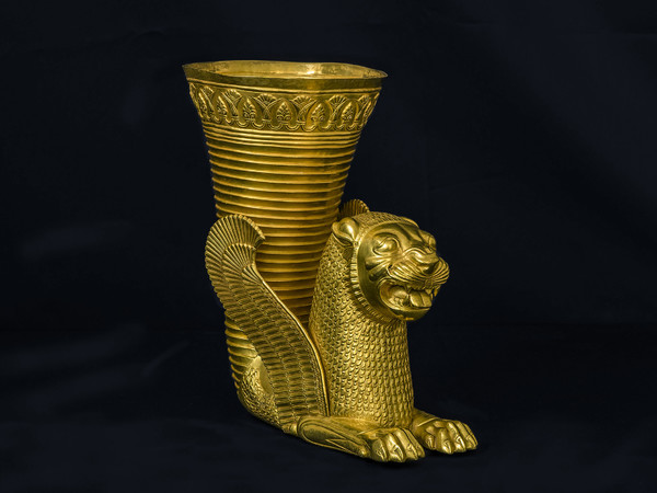 Ecbatana di periodo achemenide, V secolo a.C., da Hamadan (Iran occidentale), Oro, 19.5 x 12.8 x 22.3 cm, 892 gr | Photo © Gianluca Baronchelli