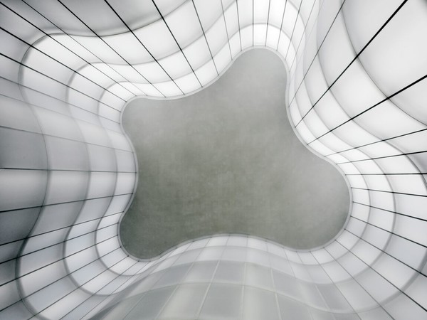 MUDEC ‐ Museo delle Culture, Milano, La corte interna del museo a forma di fiore: particolare del soffitto | © Photo by OskarDaRiz