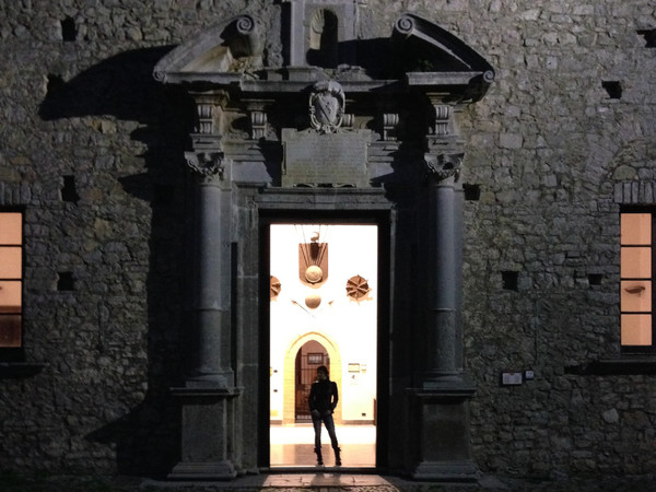 Castello di Caccamo, Il portale d'ingresso alla Sala d'armi