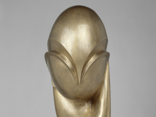 Constantin Brancusi, ?Mademoiselle Pogany, 1933? Bronzo, 22,3 x 20 x 22 cm, ?Centre Pompidou, Parigi