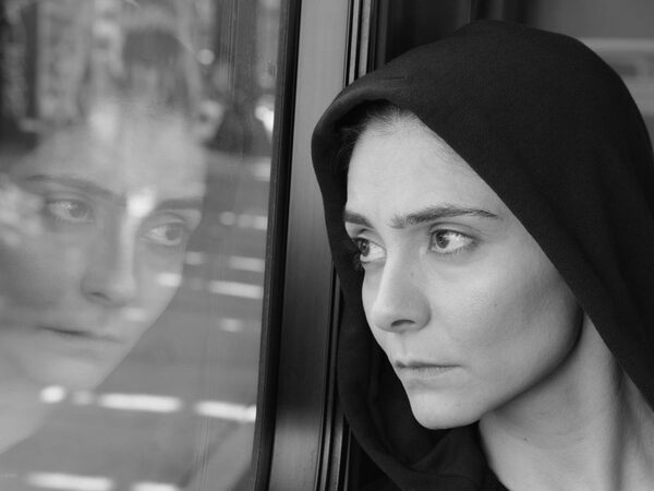 Shrin Neshat "Do U Dare?" 2025, video-still © Courtesy the artist | Galleria Lia Rumma Shrin Neshat "Do U Dare?" 2025, video-still © Courtesy the artist | Galleria Lia Rumma