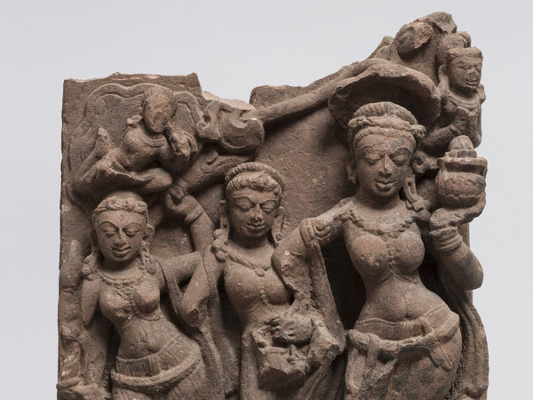 Gaṅgā, Dea del fiume, India centrale, Fine VIII - Inizio IX secolo d.C., Arenaria rossa, 46 cm