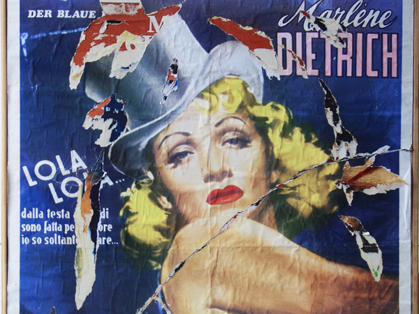 Mimmo Rotella, L’angelo azzurro, 1990. Decollage su tela, cm 100x70