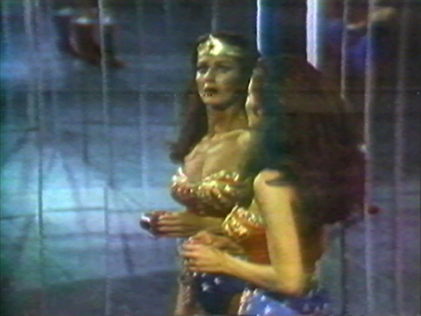 Dara Birnbaum, Technology/Transformation: Wonder Woman (1978-79). Per gentile concessione di Dara Birnbaum e LUX, Londra Dara Birnbaum, Technology/Transformation: Wonder Woman (1978-79). Per gentile concessione di Dara Birnbaum e LUX, Londra