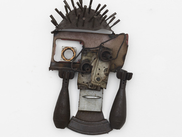 Gonçalo Mabunda, Untitled (Mask), 2018-2019, Mixed media | Foto: Nicola Gnesi